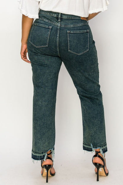 PLUS SIZE - HIGH RISE STRETCH STRAIGHT JEANS Jeans Plus