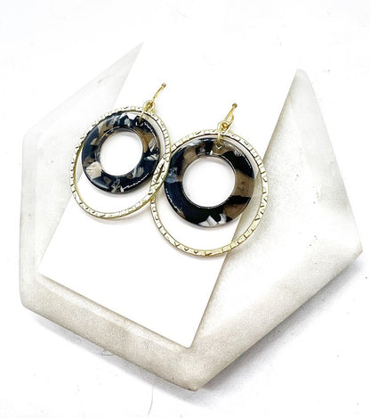 Black | White Oval Chandelier Earrings Jewelry earrings Jewelry Loop Earrings