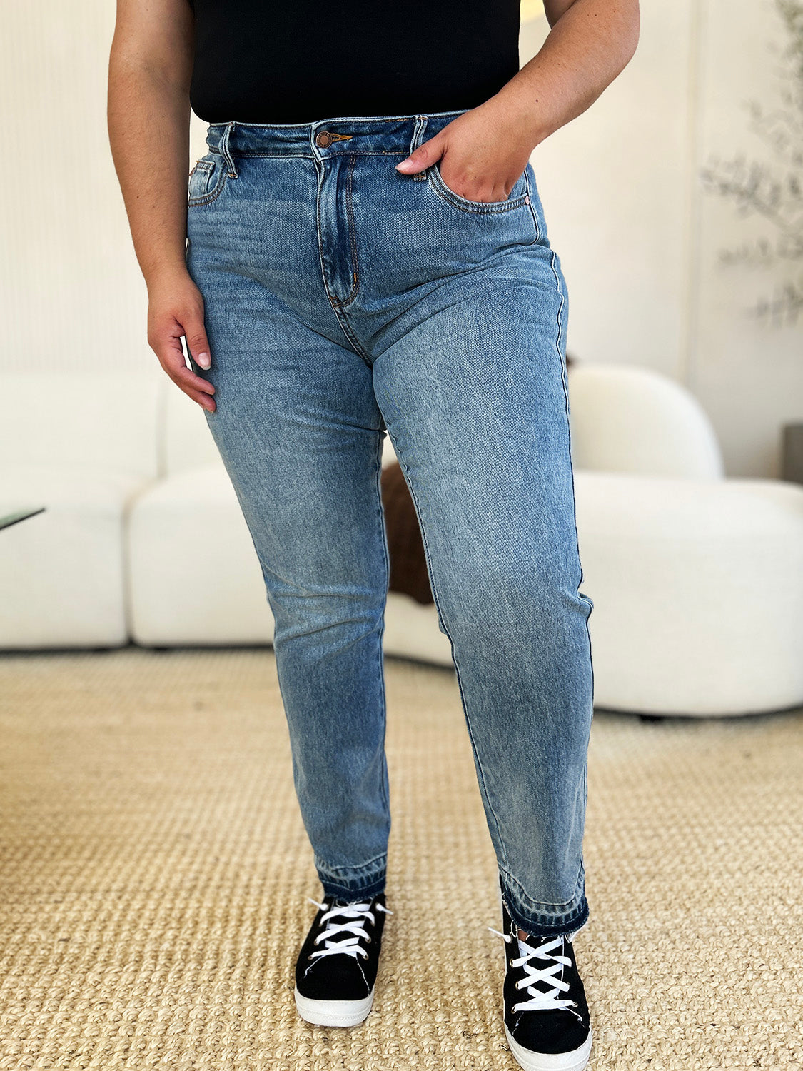 Judy Blue Full Size Mid Rise Rigid Magic Release Hem Jeans Jeans blue jeans jeans Judy Blue plus size jeans Ship from USA